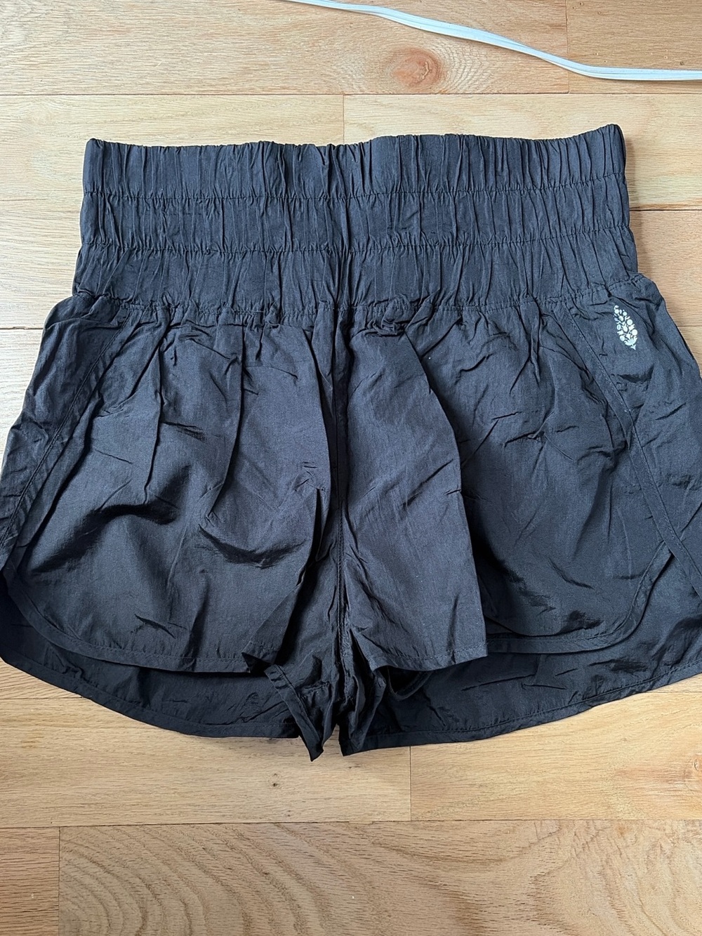 Free people movement the way home black running shorts size large wide waistband